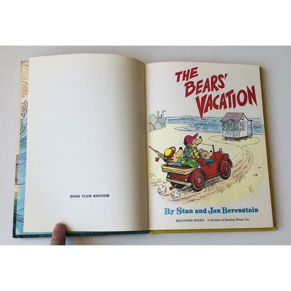 Vintage 1968 The Berenstain Bears Vacation HC Beginner Book Surfing Diving Sail - Picture 3 of 10
